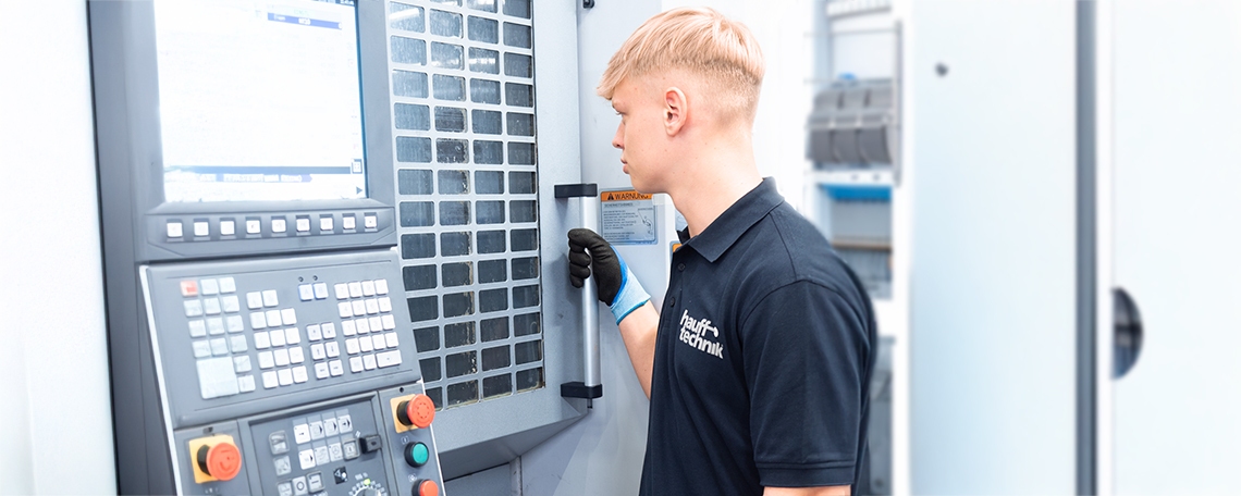 Ausbildung Kunststoff- und Kautschuktechnologe (w/m/d) 2026 - Fachrichtung Formteile - auch für 2025 noch zu besetzen, 1. Bild