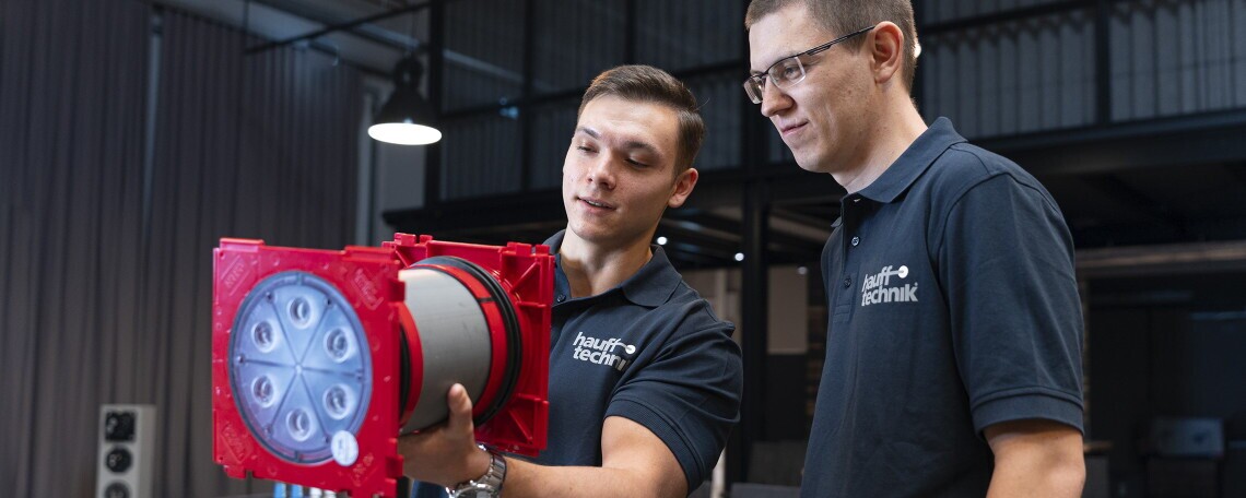 Ausbildung Kunststoff- und Kautschuktechnologe 2027 (w/m/d), 1. Bild
